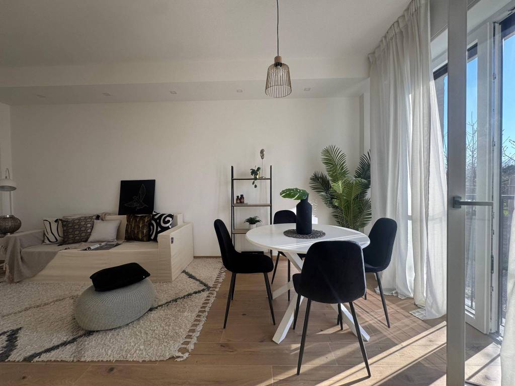 appartamento in vendita a Seveso in zona Baruccana