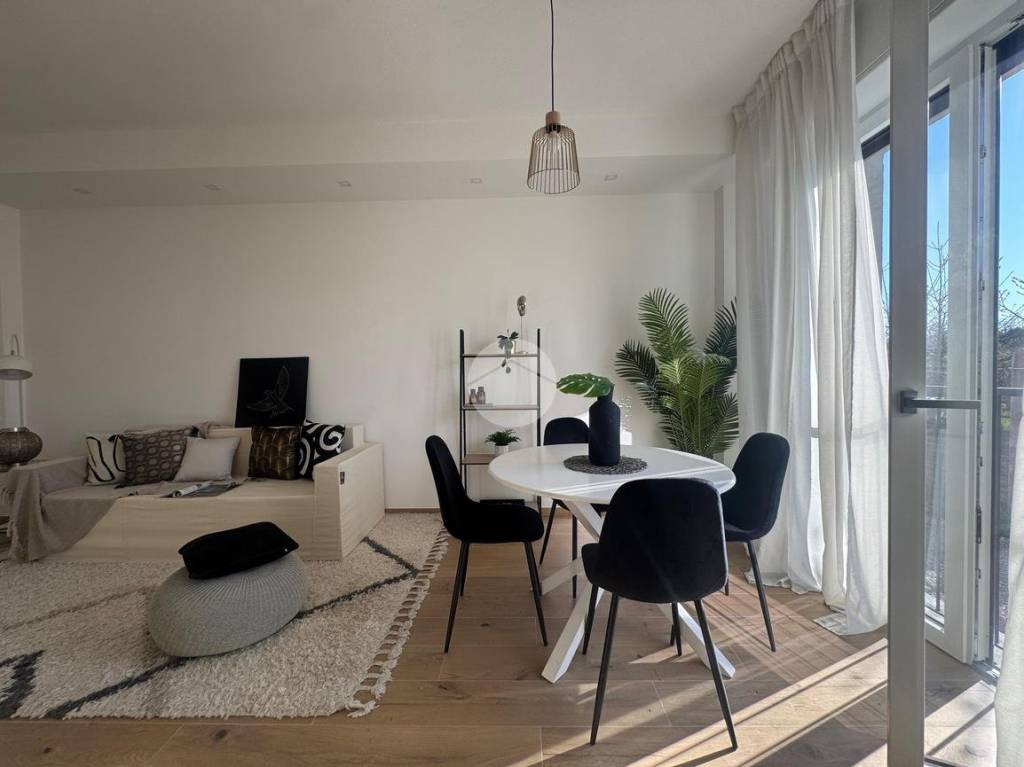 appartamento in vendita a Seveso in zona Baruccana