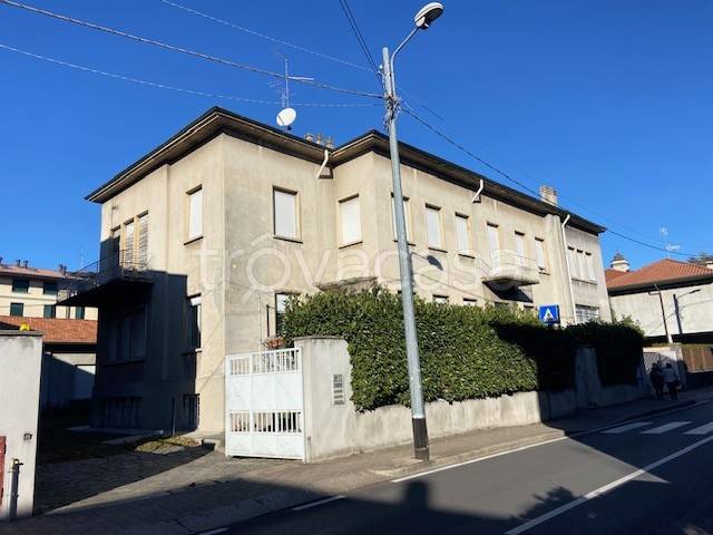 casa indipendente in vendita a Seveso