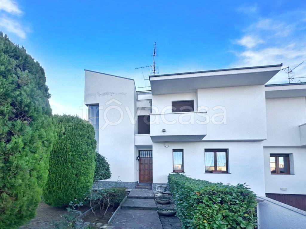 casa indipendente in vendita a Seveso