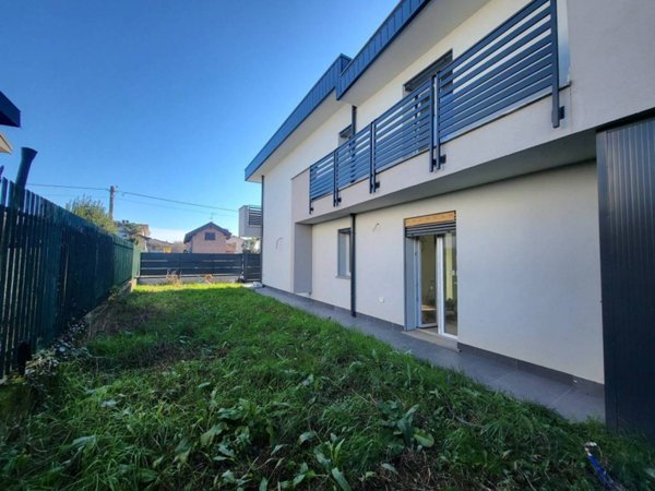 casa indipendente in vendita a Seveso in zona Baruccana
