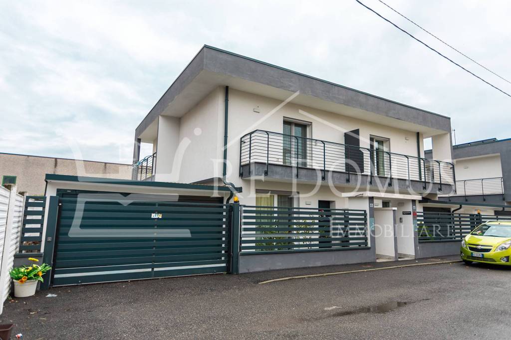 casa indipendente in vendita a Seveso