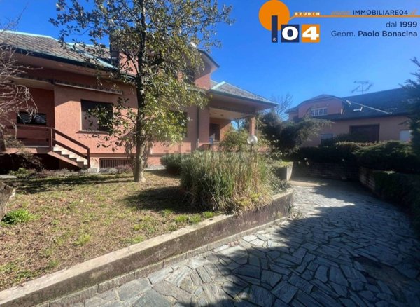 casa indipendente in vendita a Seveso