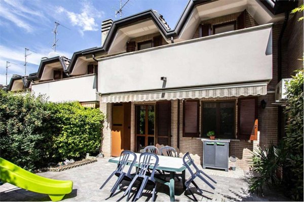 casa indipendente in vendita a Seveso