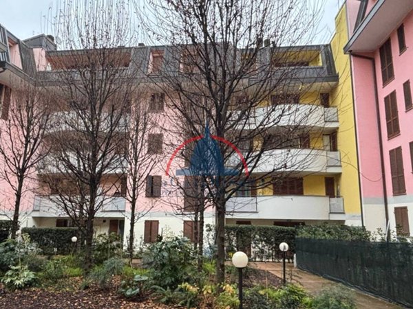 appartamento in vendita a Seveso in zona Baruccana