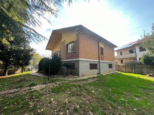 casa indipendente in vendita a Seveso