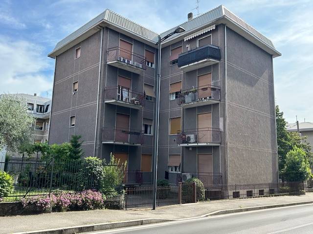 appartamento in vendita a Seveso in zona Baruccana