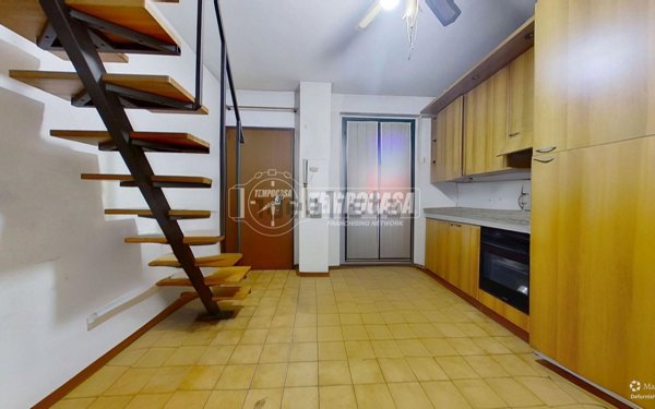 appartamento in vendita a Seveso in zona Baruccana