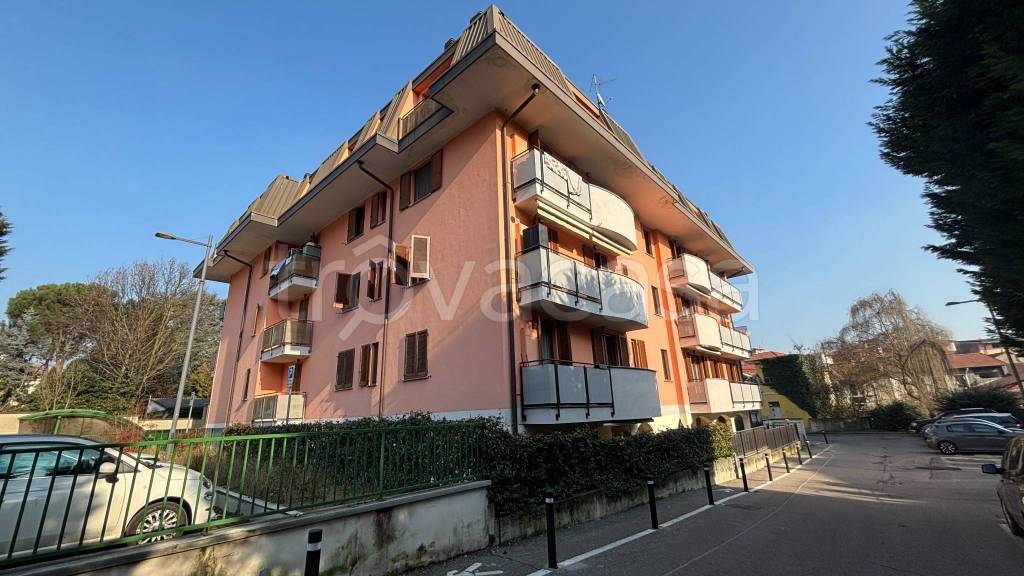 appartamento in vendita a Seveso