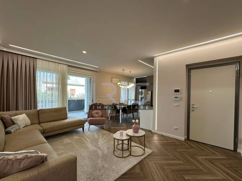 appartamento in vendita a Seveso in zona Baruccana