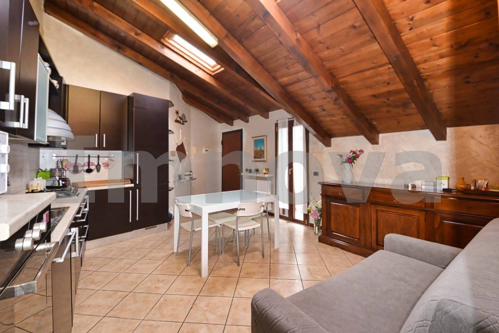 appartamento in vendita a Seveso