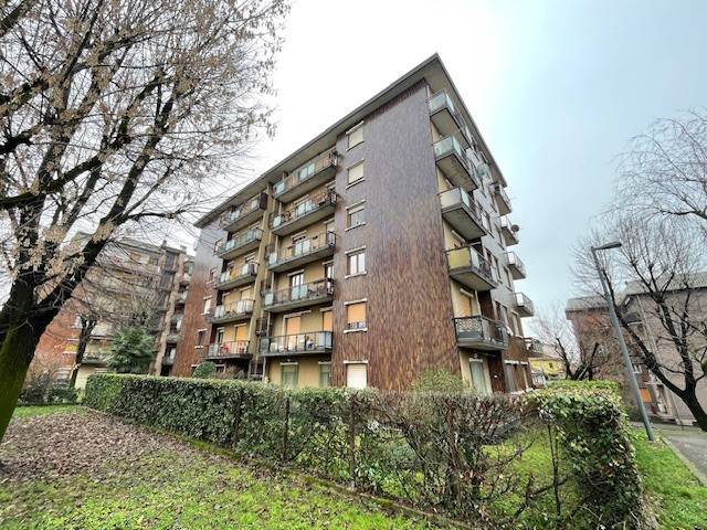 appartamento in vendita a Seveso in zona Baruccana