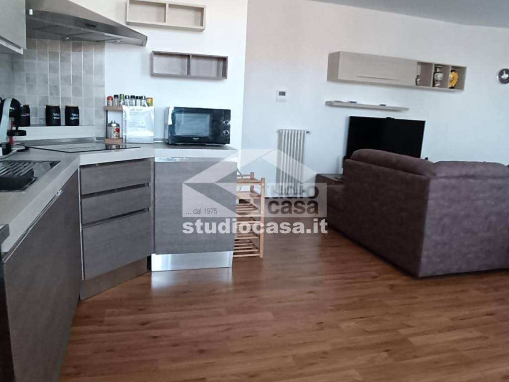 appartamento in vendita a Seveso in zona Baruccana