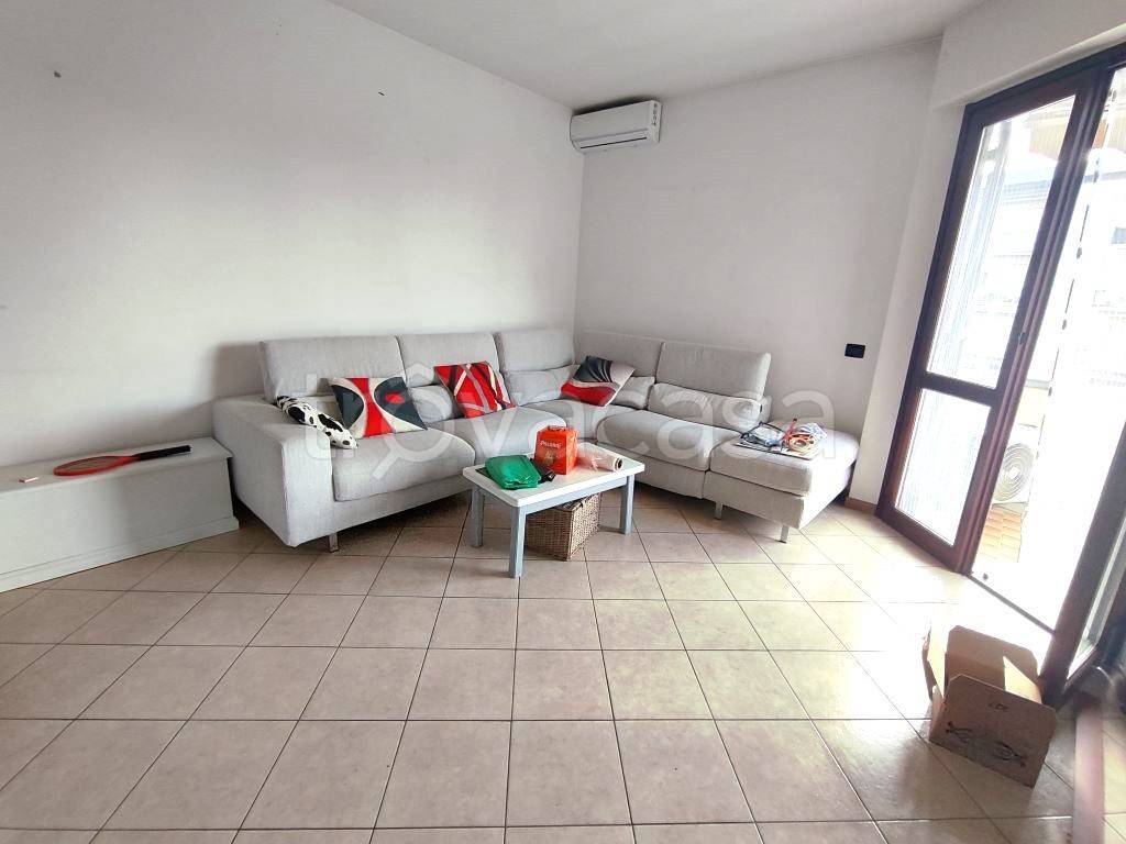 appartamento in vendita a Seveso in zona Baruccana