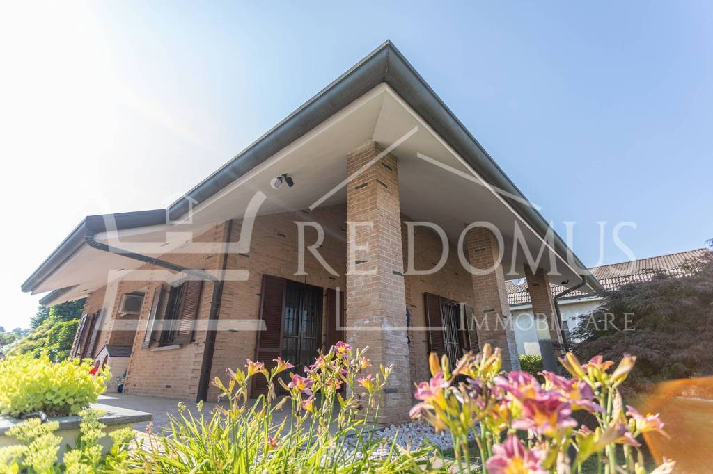 casa indipendente in vendita a Seveso