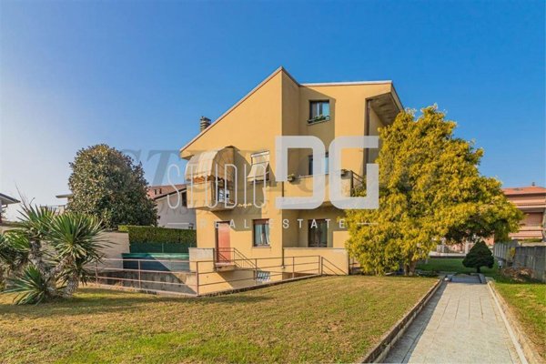 appartamento in vendita a Seveso