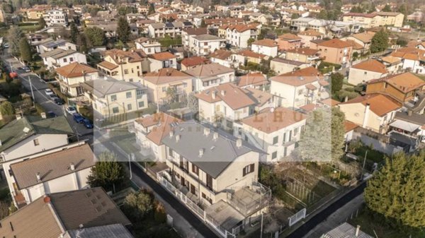 casa indipendente in vendita a Seveso