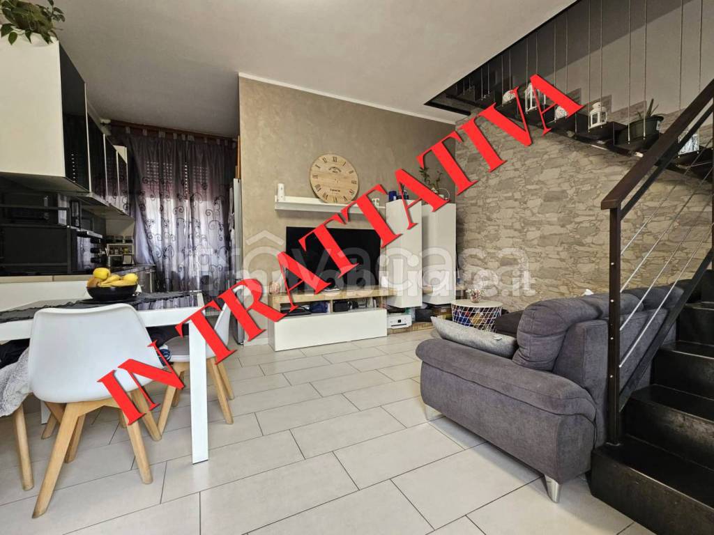 casa indipendente in vendita a Seveso in zona Baruccana