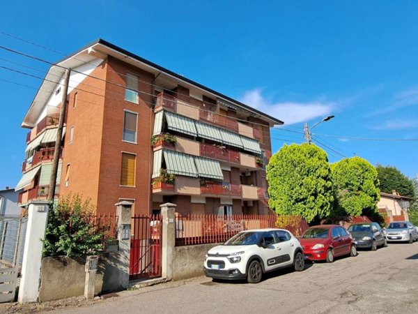 appartamento in vendita a Seveso in zona Baruccana
