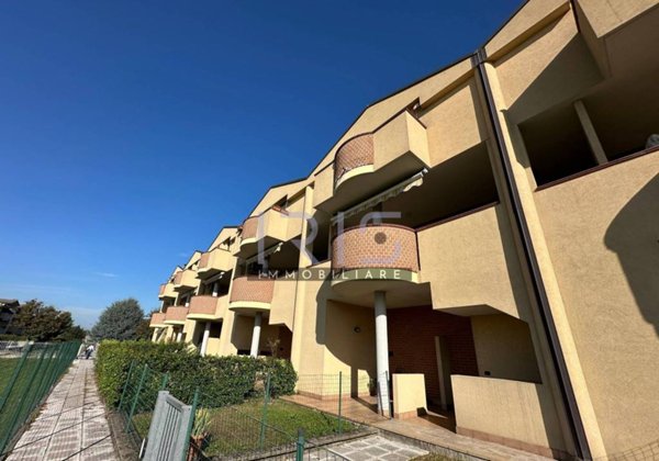 appartamento in vendita a Seveso in zona Baruccana
