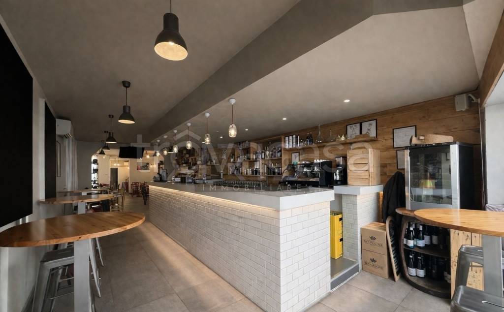 negozio in vendita a Seveso