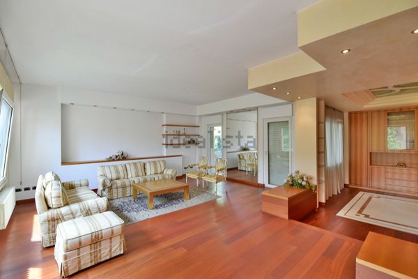 casa indipendente in vendita a Seveso