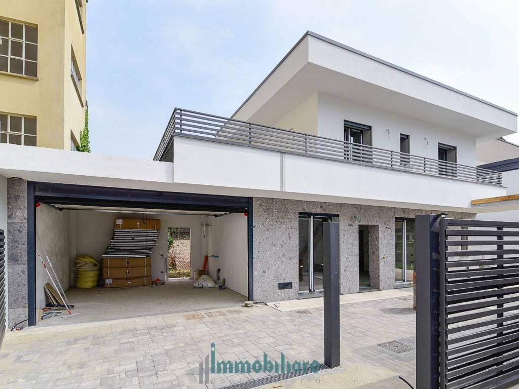 casa indipendente in vendita a Seveso