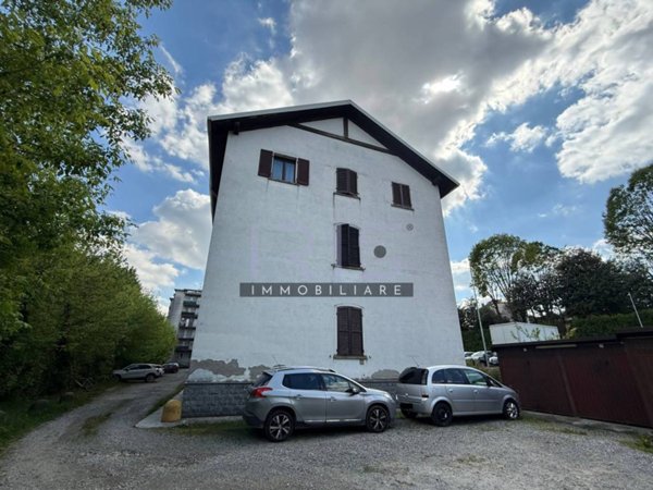 appartamento in vendita a Seveso in zona Baruccana