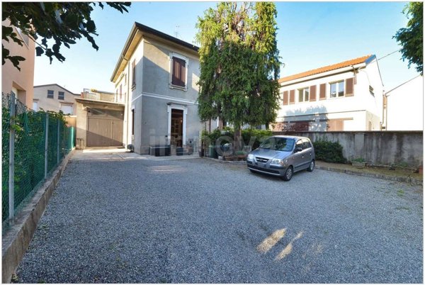 casa indipendente in vendita a Seveso