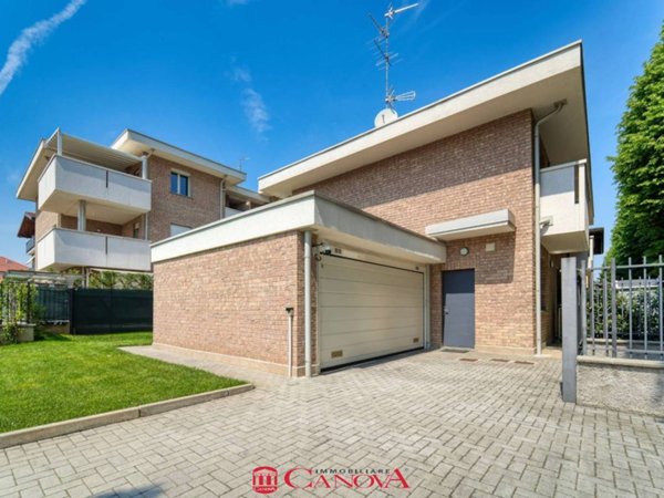 casa indipendente in vendita a Seveso