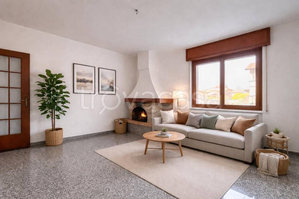 casa indipendente in vendita a Seveso in zona Baruccana