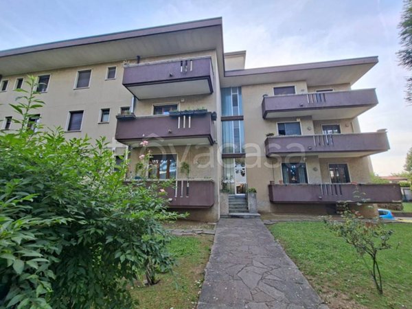 appartamento in vendita a Seveso in zona Baruccana