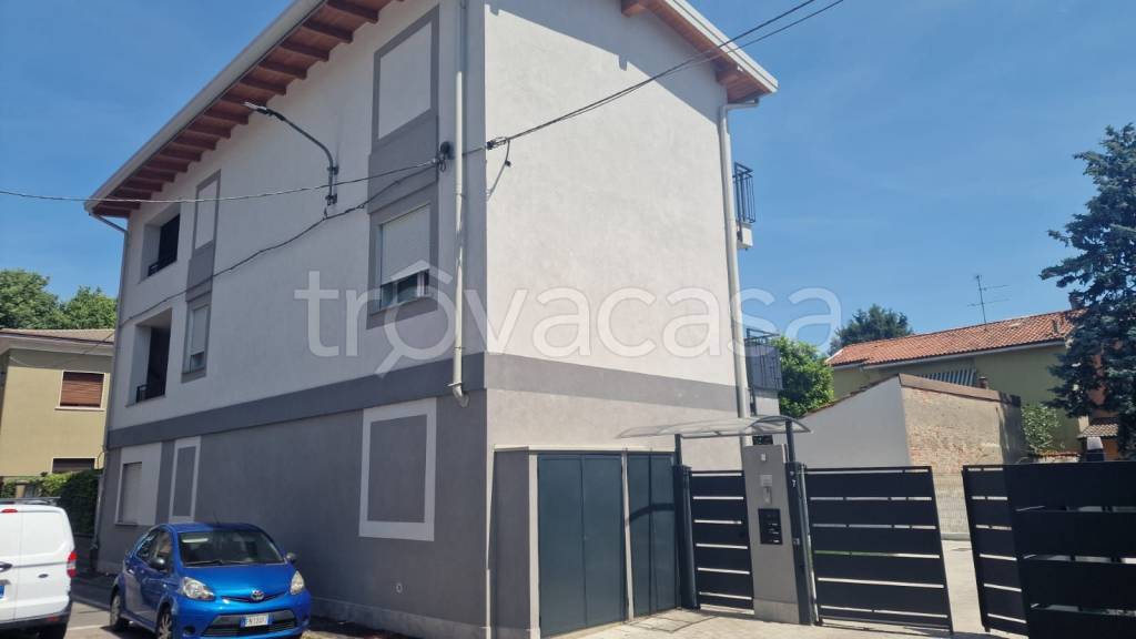 appartamento in vendita a Seveso in zona Baruccana