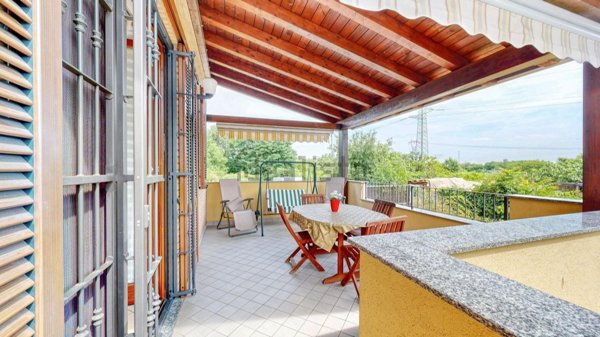casa indipendente in vendita a Seveso in zona Baruccana