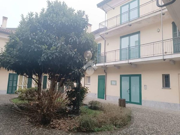 appartamento in vendita a Seveso in zona Baruccana