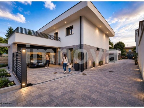 casa indipendente in vendita a Seveso