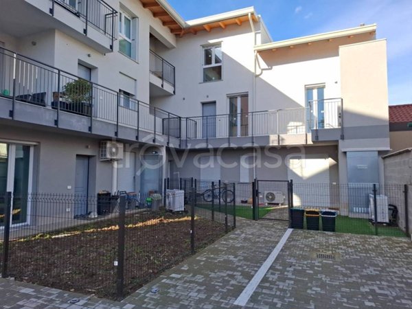 appartamento in vendita a Seveso in zona Baruccana