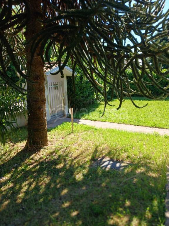 casa indipendente in vendita a Seveso