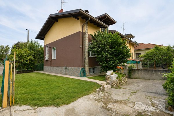 casa indipendente in vendita a Seveso in zona Baruccana