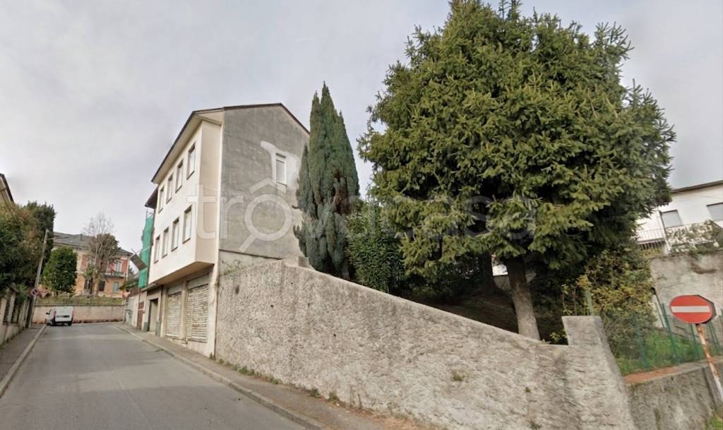 casa indipendente in vendita a Seveso in zona Baruccana