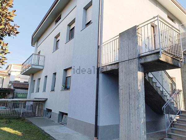 appartamento in vendita a Seveso in zona Baruccana