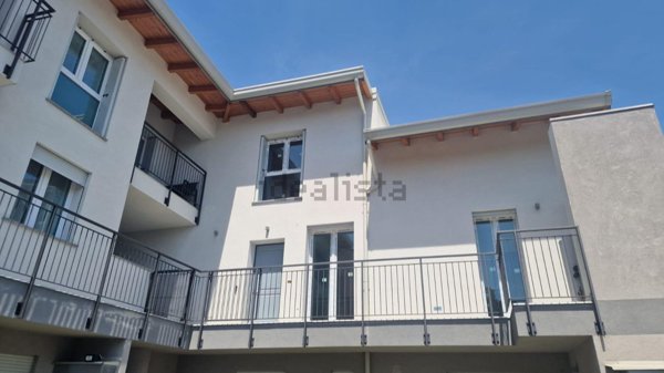 appartamento in vendita a Seveso in zona Baruccana