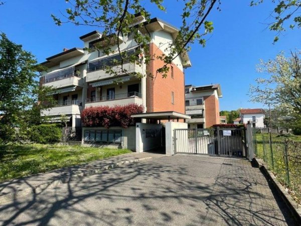appartamento in vendita a Seveso in zona Baruccana