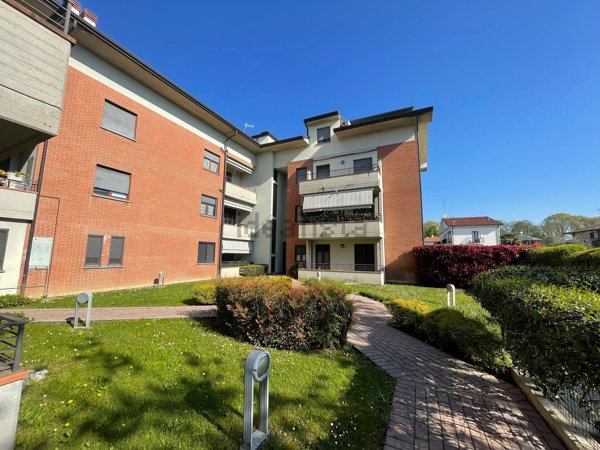 appartamento in vendita a Seveso in zona Baruccana