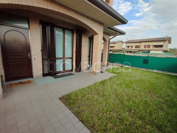 appartamento in vendita a Seveso in zona Baruccana
