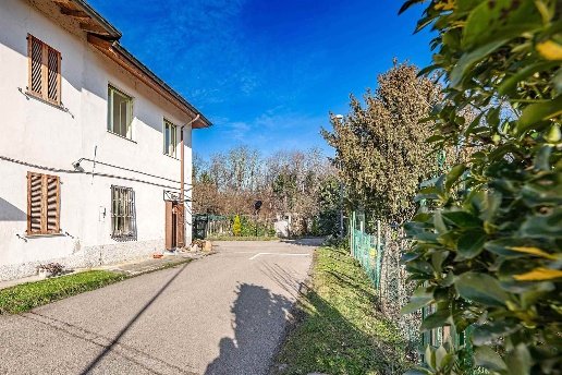 appartamento in vendita a Seveso in zona Baruccana