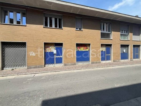 negozio in vendita a Seveso