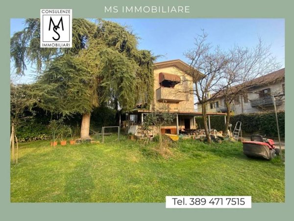 appartamento in vendita a Seveso in zona Baruccana