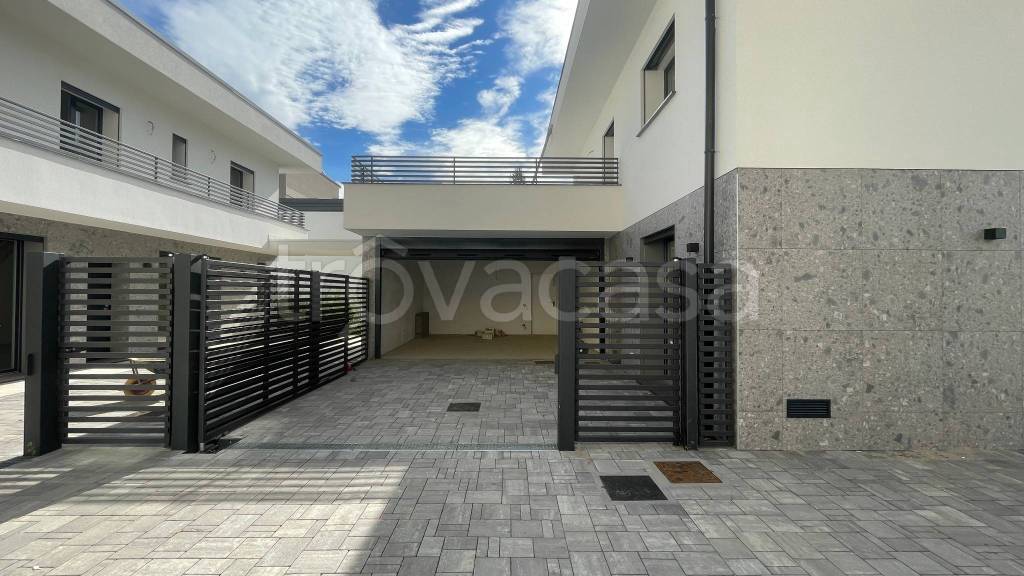 casa indipendente in vendita a Seveso