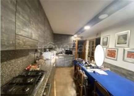 casa indipendente in vendita a Seveso in zona Baruccana
